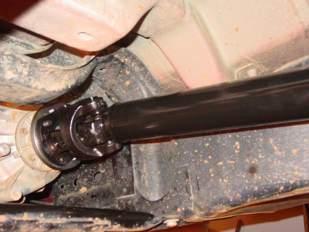 Installing JE REEL 1350 Rear Driveshaft The top